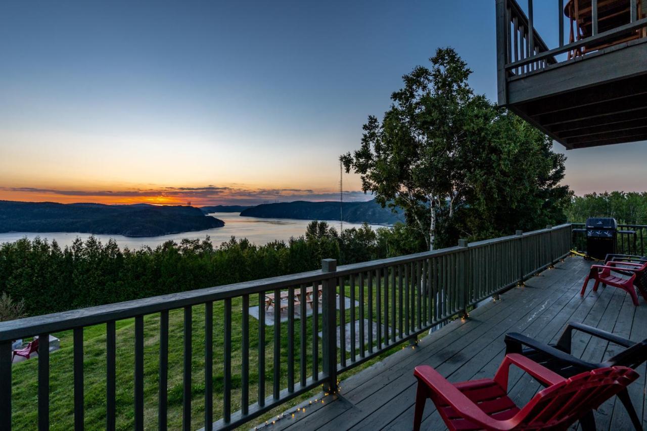 Montfjord - Chalets, Vue Spectaculaire Et Spa. Chantafjord #4 Sacre-Coeur Экстерьер фото